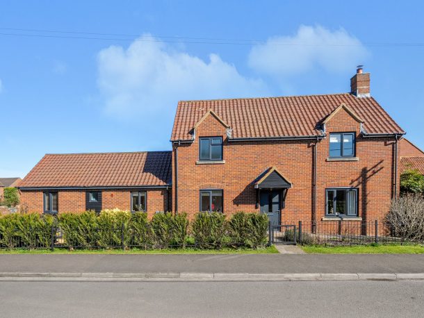 Shepherds Drove, Bratton Rd, West Ashton, BA14 6DG