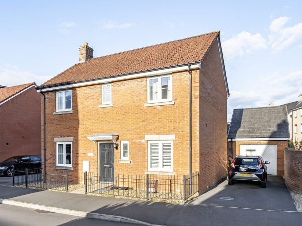 Soprano Way, Trowbridge